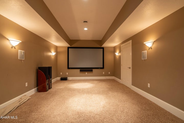 Altoona, Pennsylvania, 16602, United States, 5 Bedrooms Bedrooms, ,5 BathroomsBathrooms,Residential,For Sale,1796554
