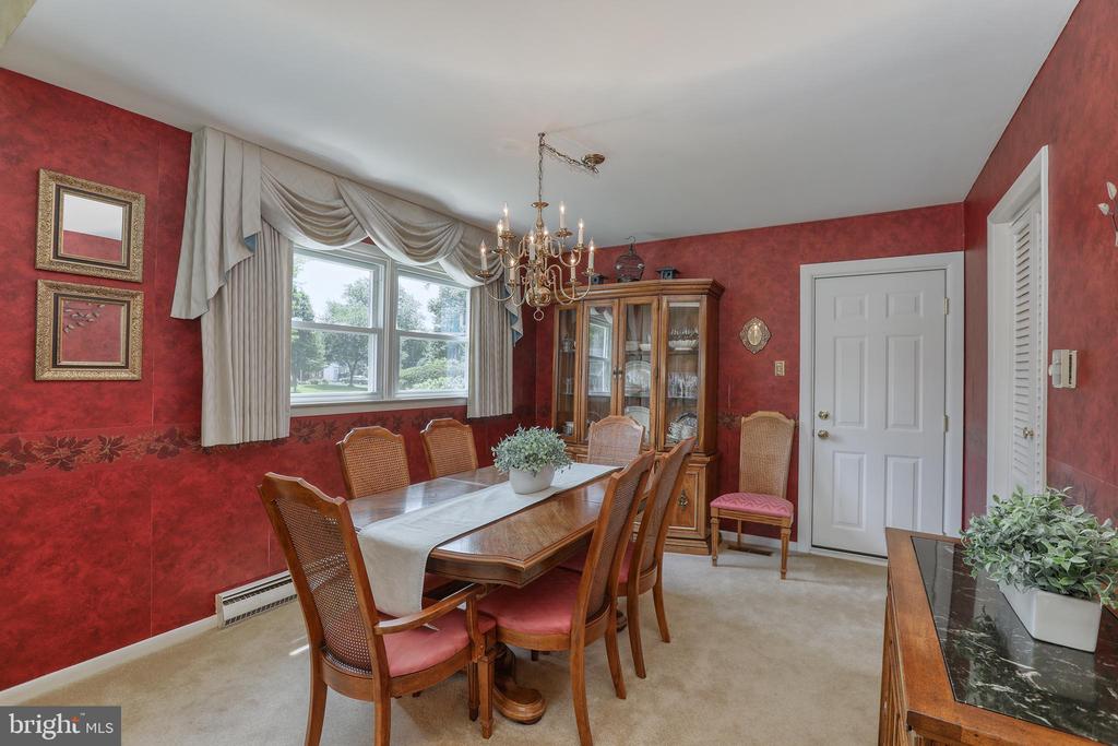 Morrisville, Pennsylvania, 19067, United States, 4 Bedrooms Bedrooms, ,3 BathroomsBathrooms,Residential,For Sale,1907545