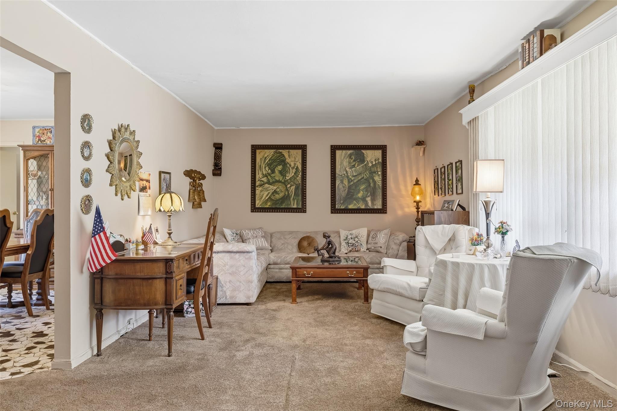 Seaford, New York, 11783, United States, 3 Bedrooms Bedrooms, ,2 BathroomsBathrooms,Residential,For Sale,2048212