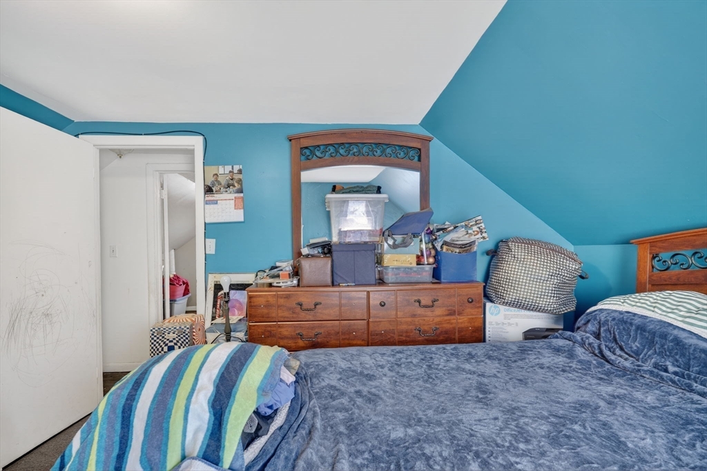 Boston, Massachusetts, 02136, United States, 3 Bedrooms Bedrooms, ,1 BathroomBathrooms,Residential,For Sale,2036481