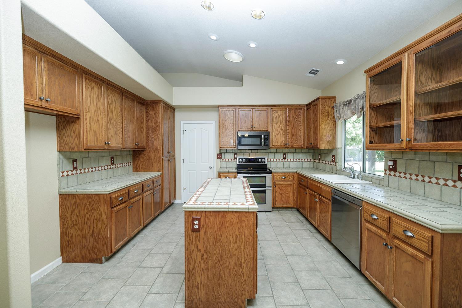 Hickman, California, 95323, United States, 4 Bedrooms Bedrooms, ,2 BathroomsBathrooms,Residential,For Sale,1914069