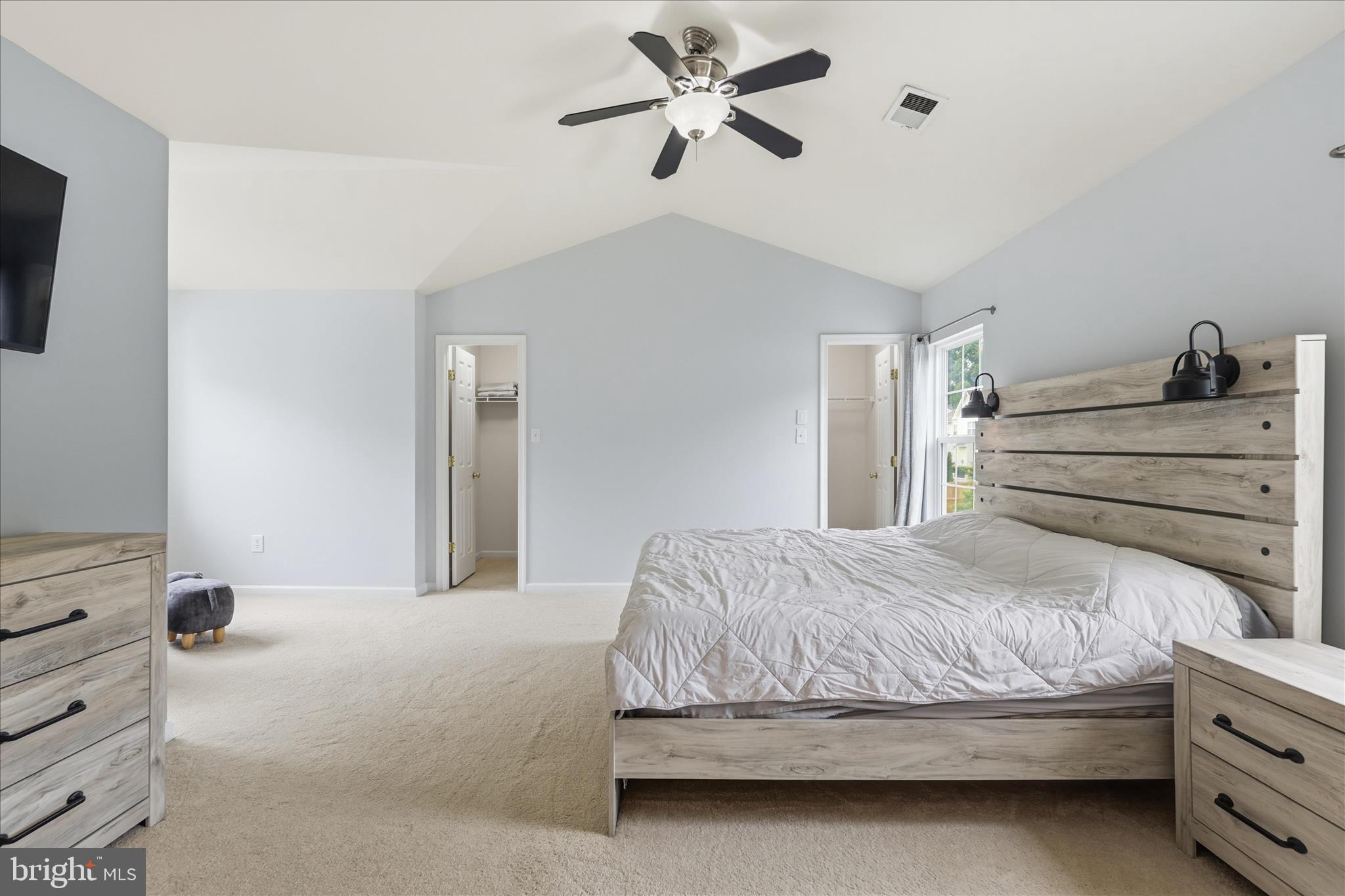 Woodbridge, Virginia, 22193, United States, 4 Bedrooms Bedrooms, ,4 BathroomsBathrooms,Residential,For Sale,2048672