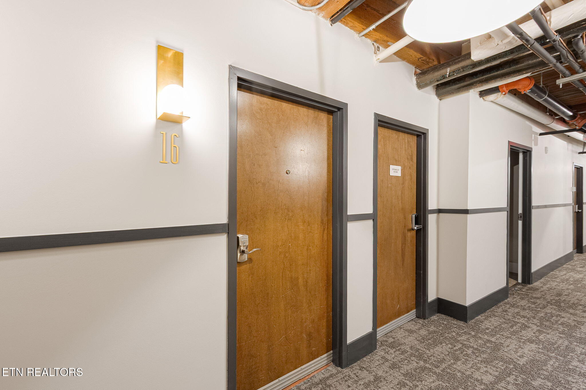 Knoxville, Tennessee, 37916, United States, 1 Bedroom Bedrooms, ,1 BathroomBathrooms,Residential,For Sale,1995398