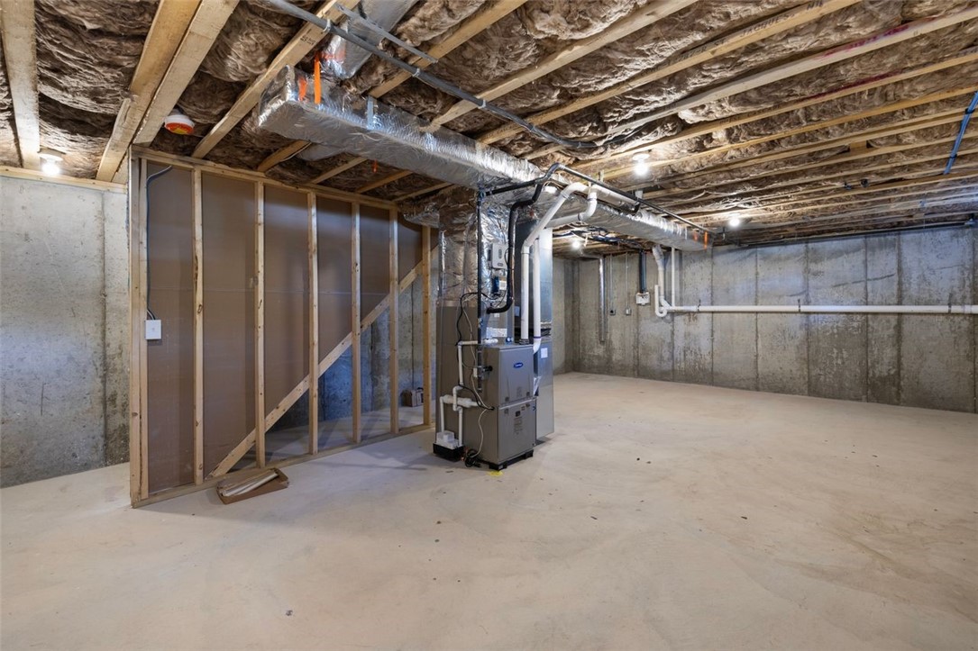 Warwick, Rhode Island, 02889, United States, 4 Bedrooms Bedrooms, ,4 BathroomsBathrooms,Residential,For Sale,2003475