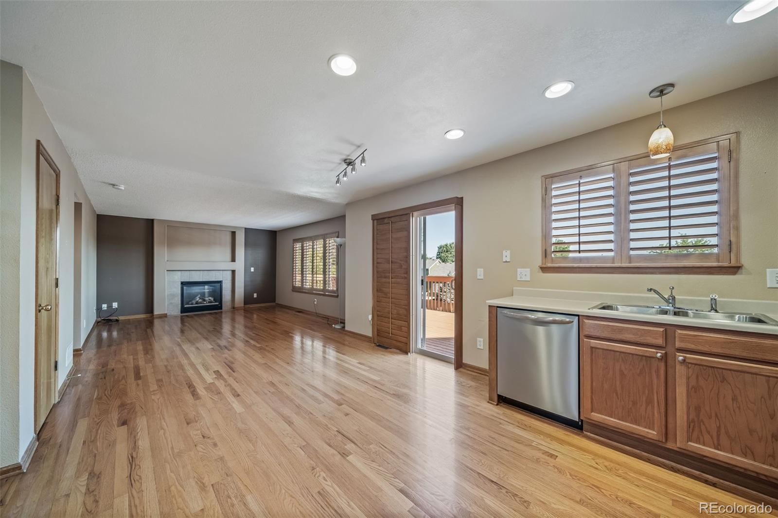 Castle Rock, Colorado, 80104, United States, 3 Bedrooms Bedrooms, ,3 BathroomsBathrooms,Residential,For Sale,1938878