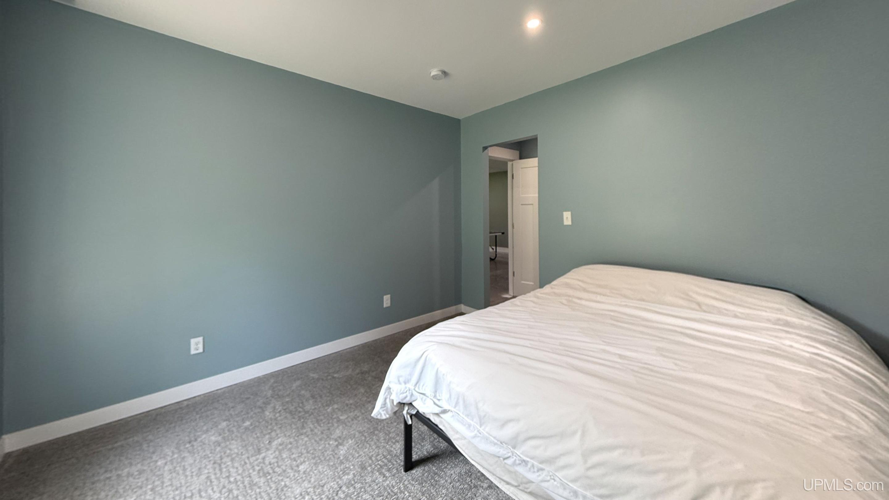 Hancock, Michigan, 49930, United States, 3 Bedrooms Bedrooms, ,3 BathroomsBathrooms,Residential,For Sale,1901071