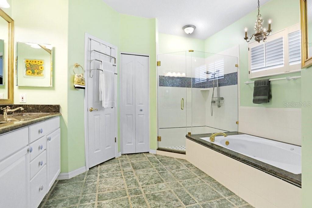 Tampa, Florida, 33626, United States, 4 Bedrooms Bedrooms, ,3 BathroomsBathrooms,Residential,For Sale,1989267