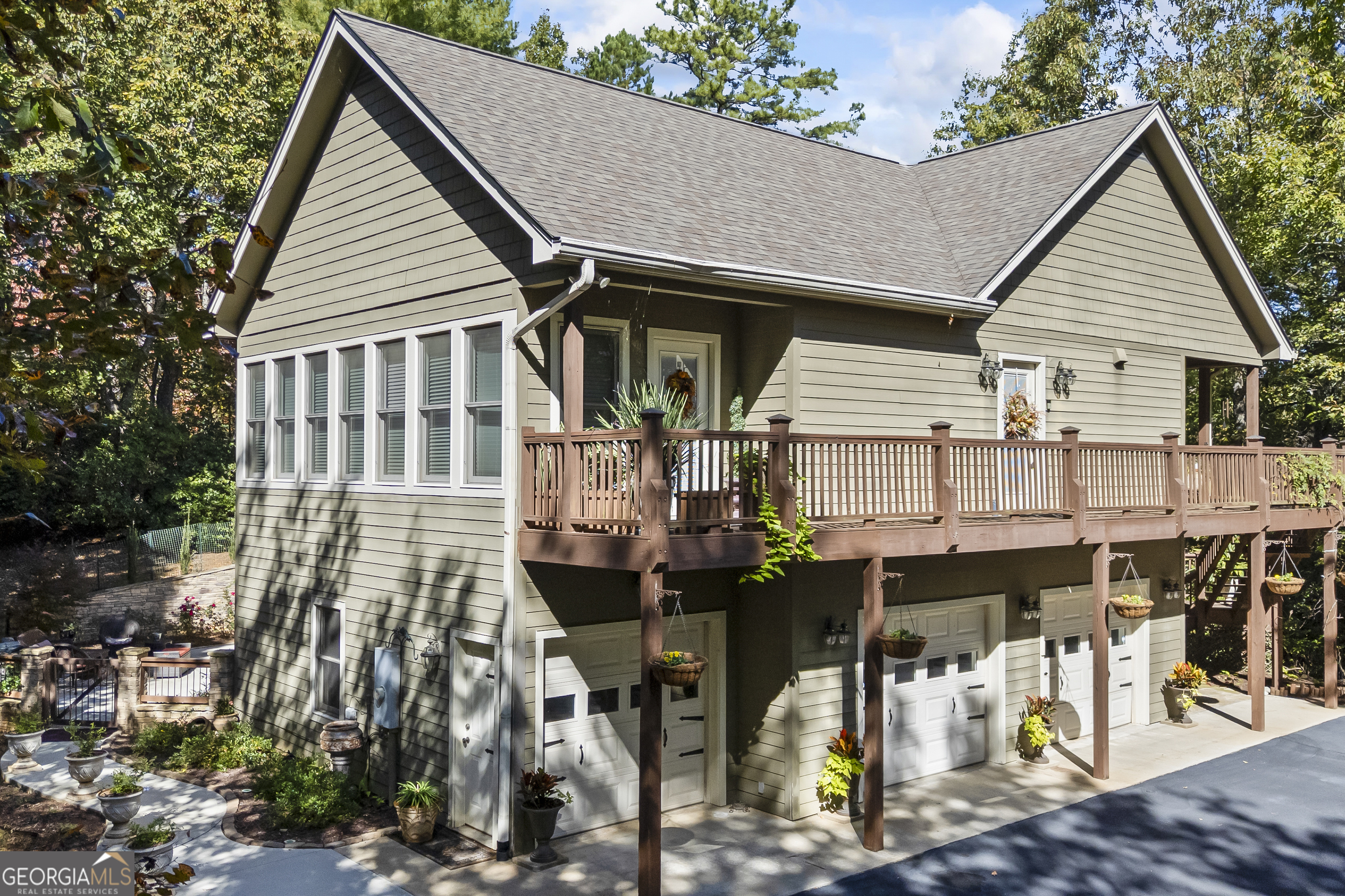 Helen, Georgia, 30545, United States, 3 Bedrooms Bedrooms, ,3 BathroomsBathrooms,Residential,For Sale,1983913