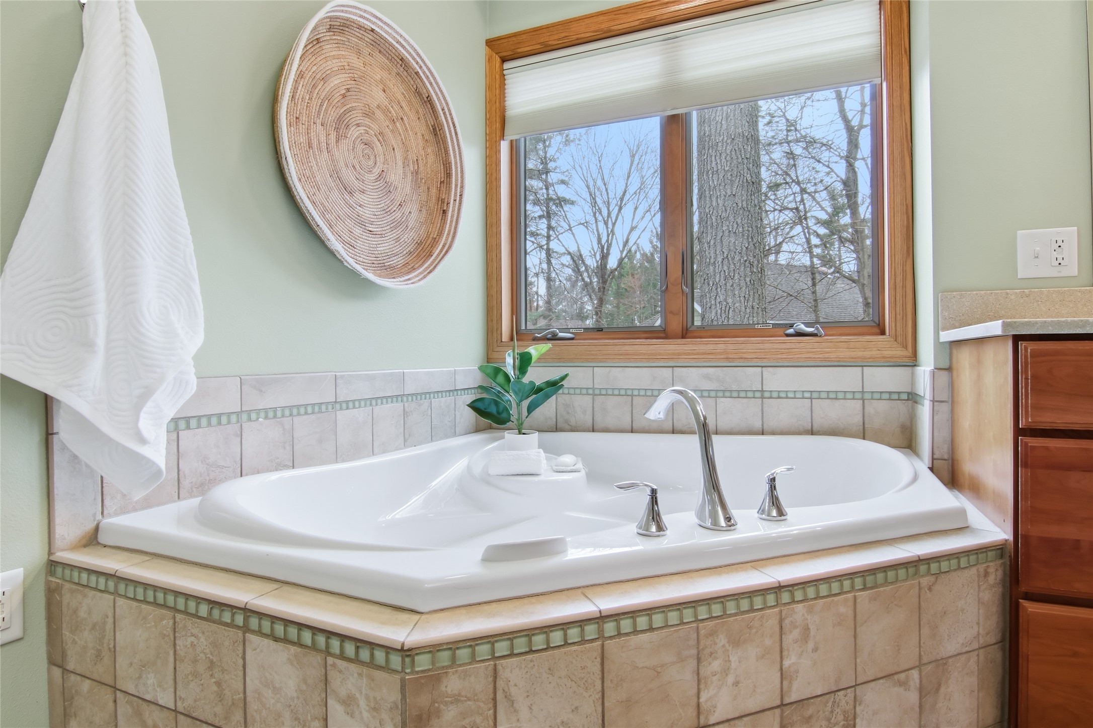 Menomonie, Wisconsin, 54751, United States, 3 Bedrooms Bedrooms, ,3 BathroomsBathrooms,Residential,For Sale,2034392