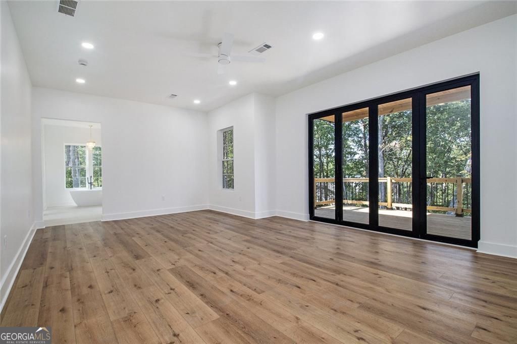 Dawsonville, Georgia, 30534, United States, 5 Bedrooms Bedrooms, ,7 BathroomsBathrooms,Residential,For Sale,1952234