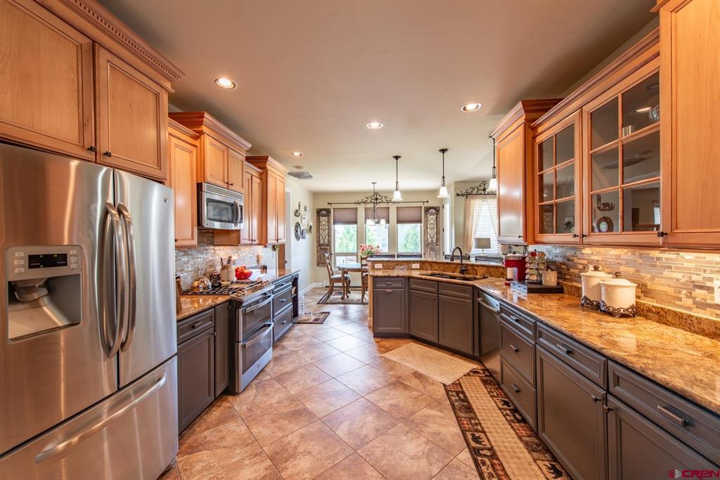 Montrose, Colorado, 81401, United States, 3 Bedrooms Bedrooms, ,2 BathroomsBathrooms,Residential,For Sale,1977098