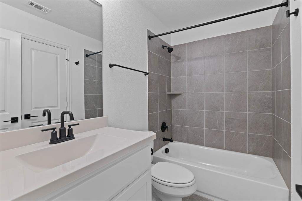 Aledo, Texas, 76008, United States, 4 Bedrooms Bedrooms, ,5 BathroomsBathrooms,Residential,For Sale,1926083