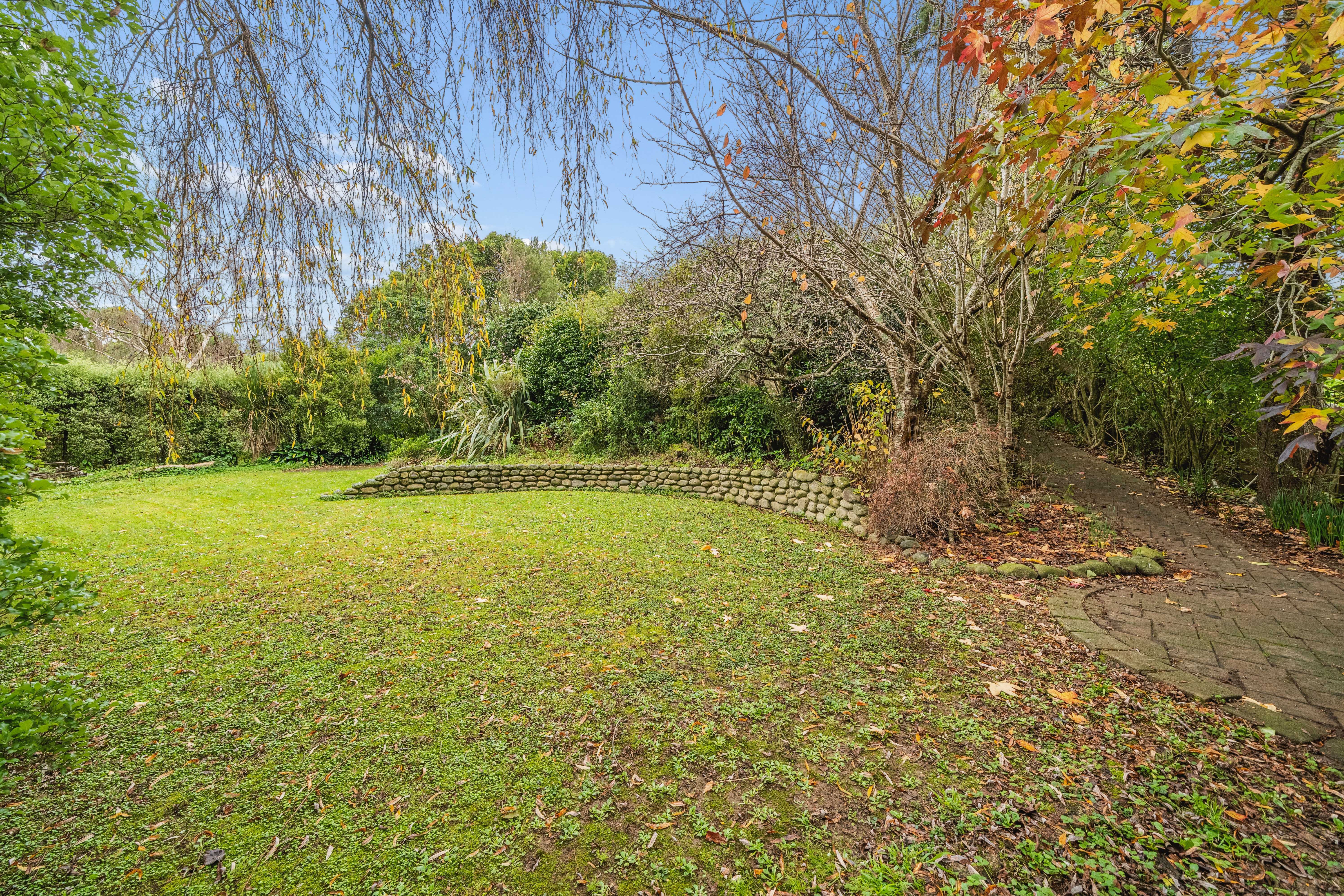  29 Clearwater Terrace, Brown Owl, Upper Hutt - 物件實景