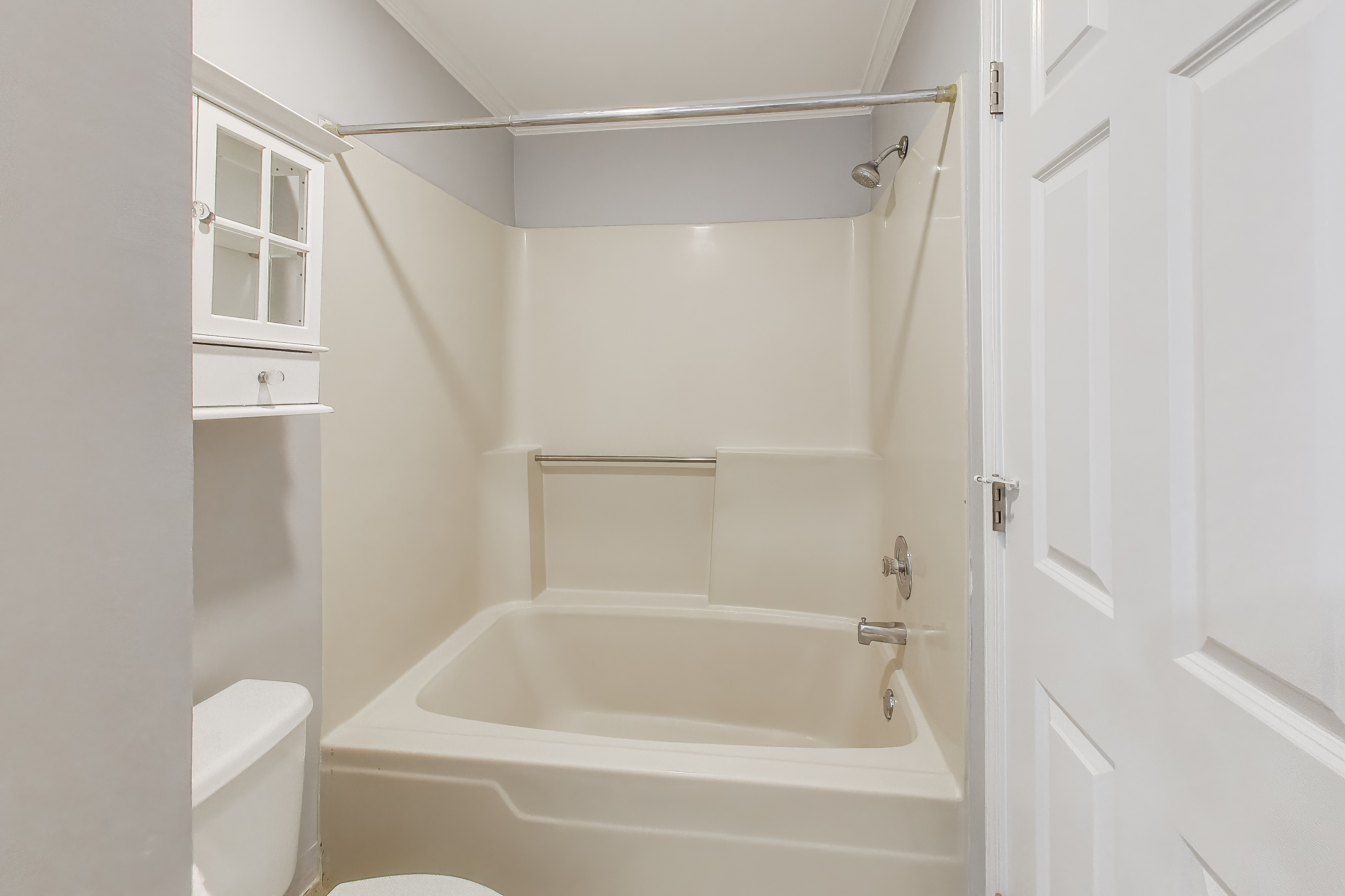  Fully Upgraded Townhome in the Highly Sought after Knollwood Subdivision - 物件實景