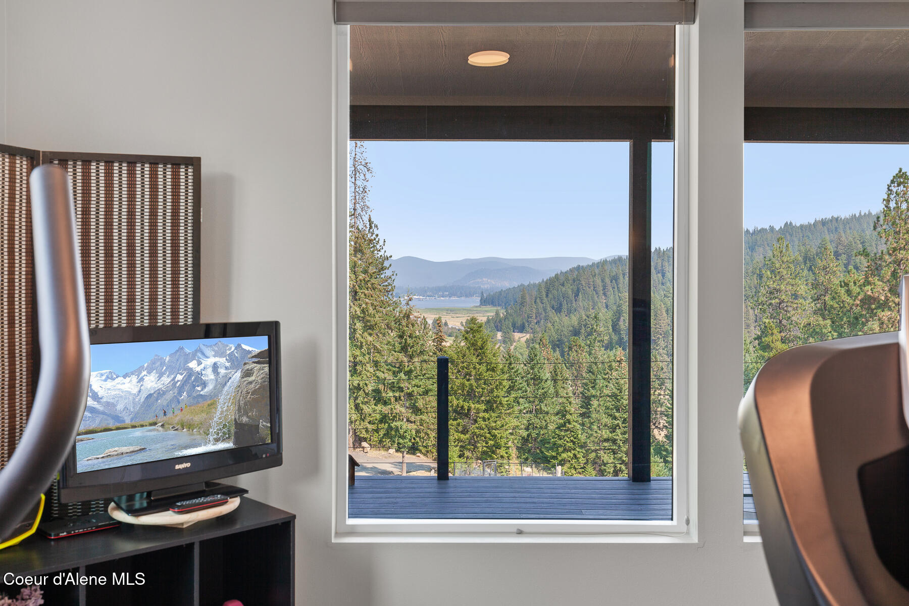 Coeur D'alene, Idaho, 83814, United States, 3 Bedrooms Bedrooms, ,Residential,For Sale,1942138