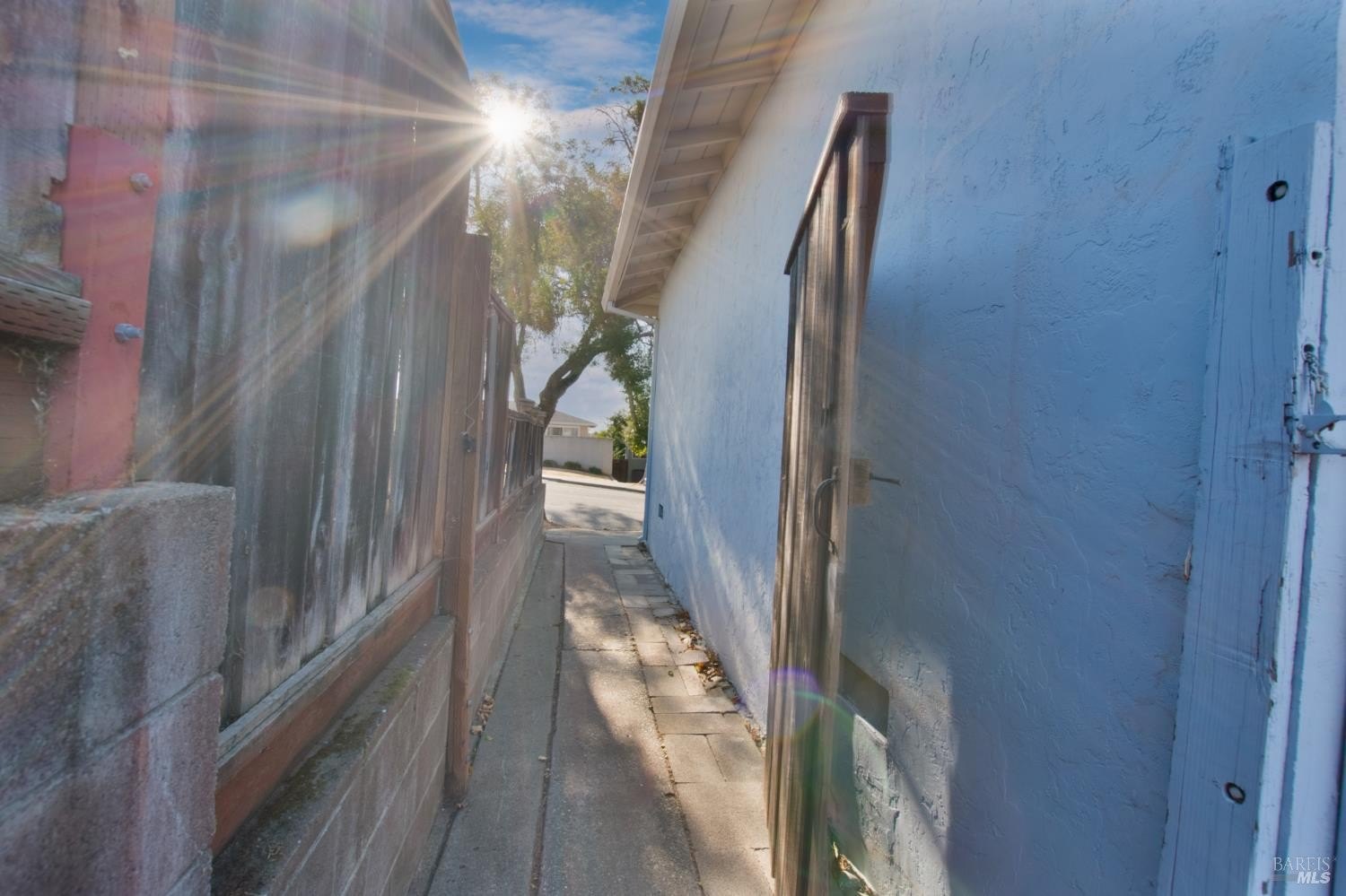 Vallejo, California, 94591, United States, 3 Bedrooms Bedrooms, ,2 BathroomsBathrooms,Residential,For Sale,1932094