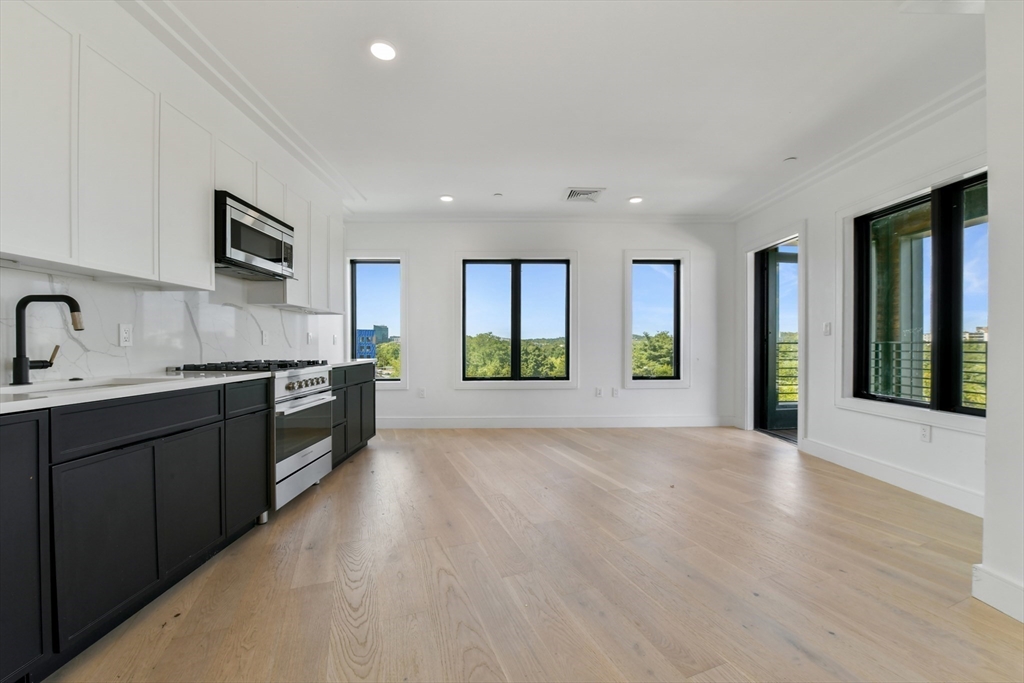 Boston, Massachusetts, 02135, United States, 1 Bedroom Bedrooms, ,1 BathroomBathrooms,Residential,For Sale,1977767