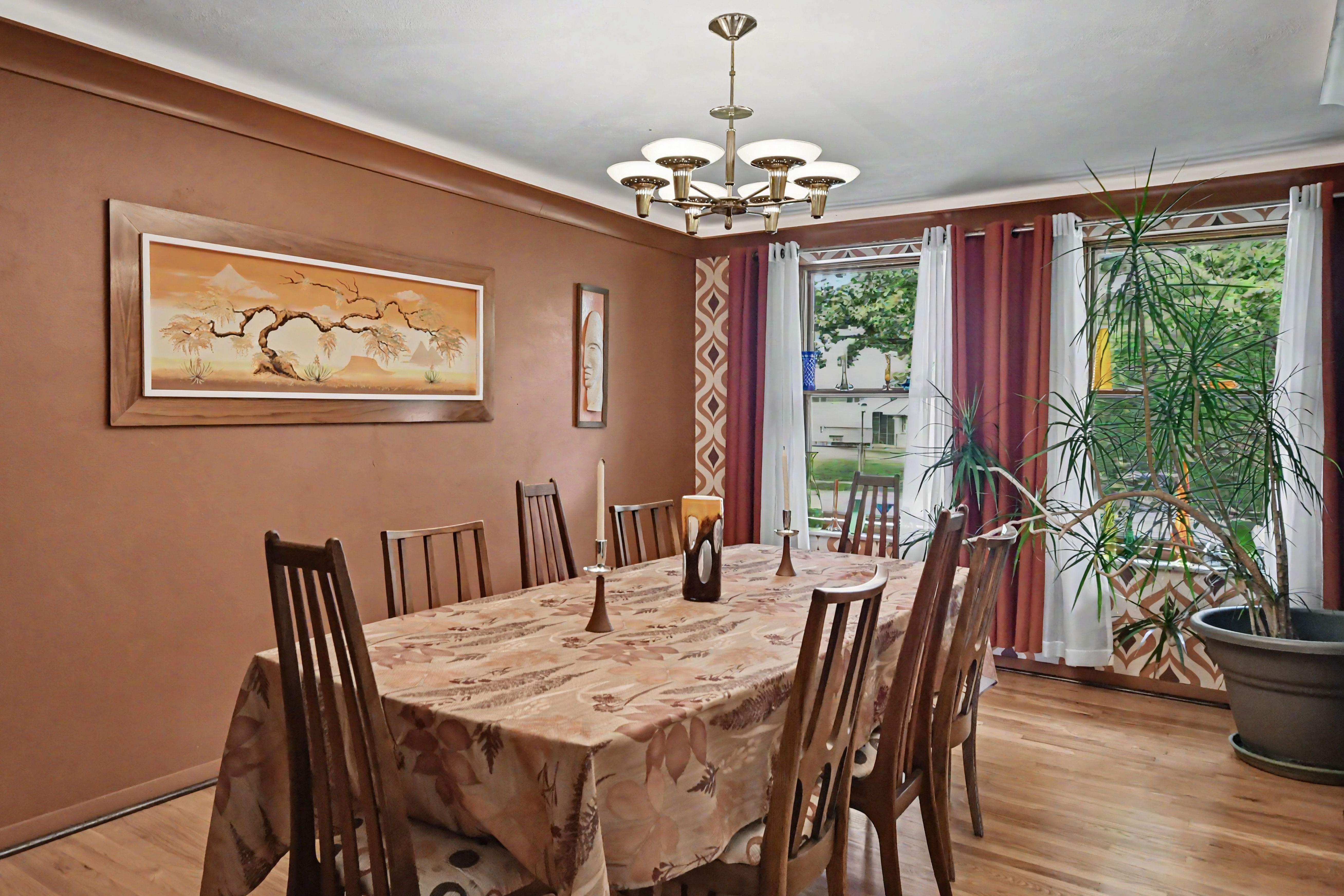  You’ll fall in love with this charming midcentury ranch. - 物件實景
