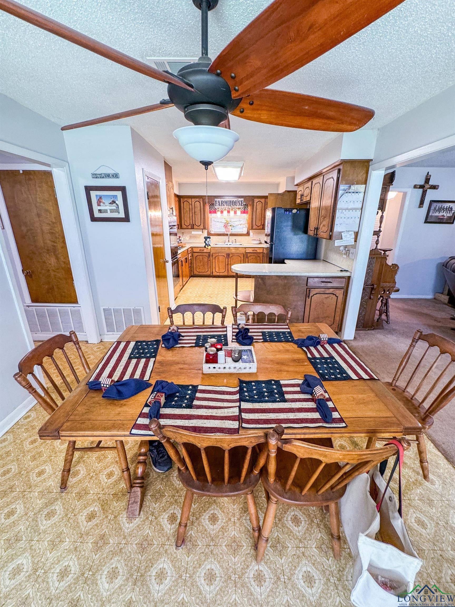 Linden, Texas, 75563, United States, 3 Bedrooms Bedrooms, ,3 BathroomsBathrooms,Residential,For Sale,1974630