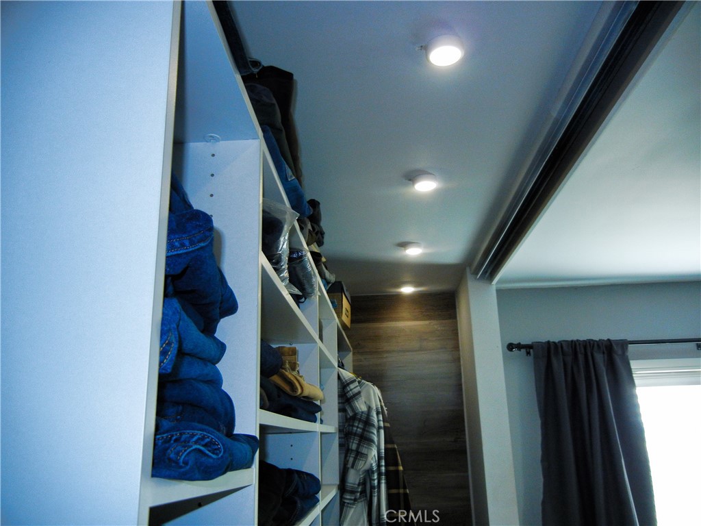 Ontario, California, 91762, United States, 4 Bedrooms Bedrooms, ,1 BathroomBathrooms,Residential,For Sale,1936943