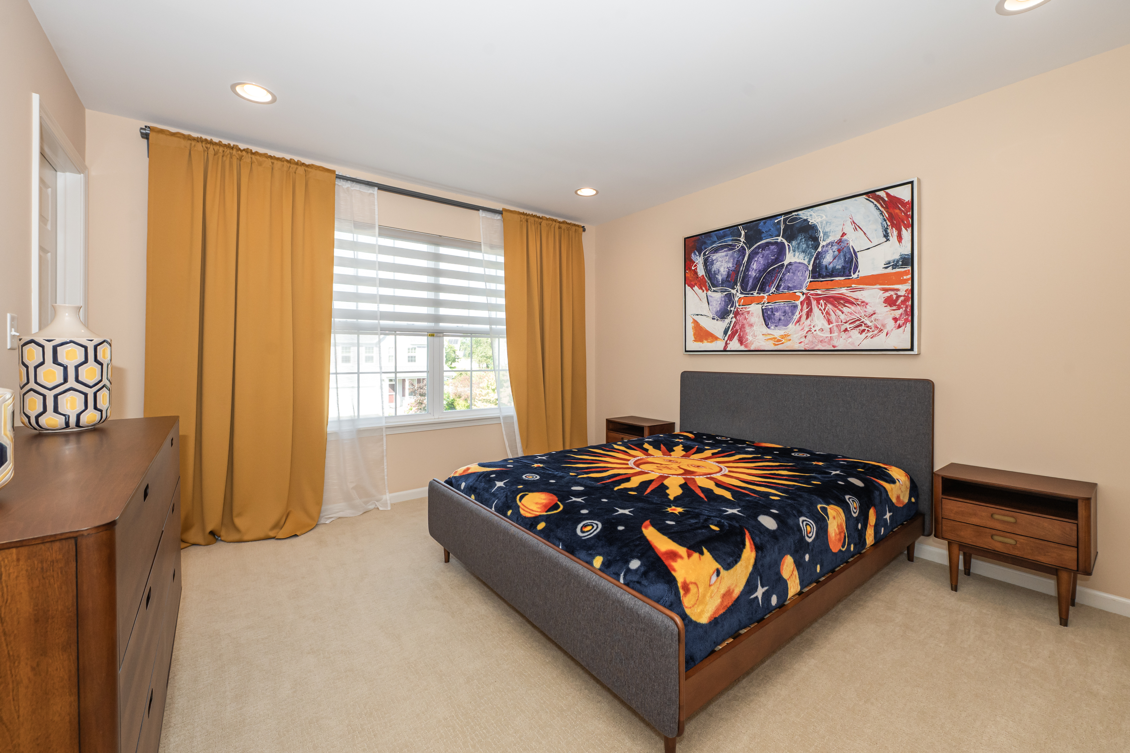 Beautifully Maintained and Thoughtfully Designed Home - 物件實景