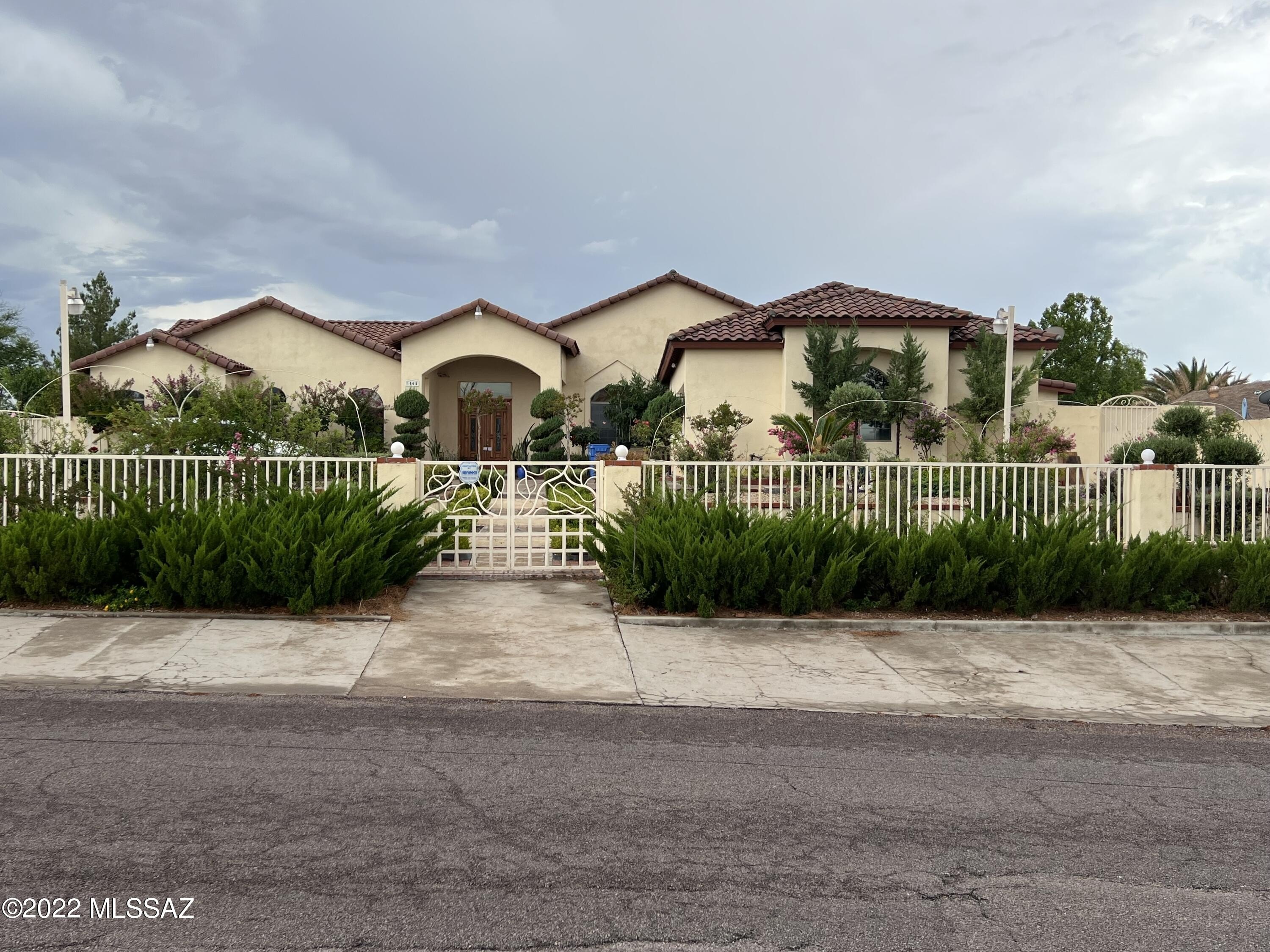 Nogales, Arizona, 85621, United States, 4 Bedrooms Bedrooms, ,4 BathroomsBathrooms,Residential,For Sale,1865061