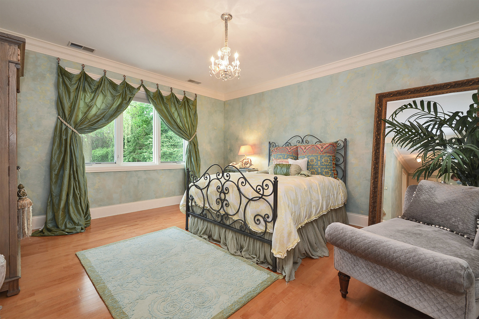 Inverness, Illinois, 60067, United States, 6 Bedrooms Bedrooms, ,10 BathroomsBathrooms,Residential,For Sale,1980609