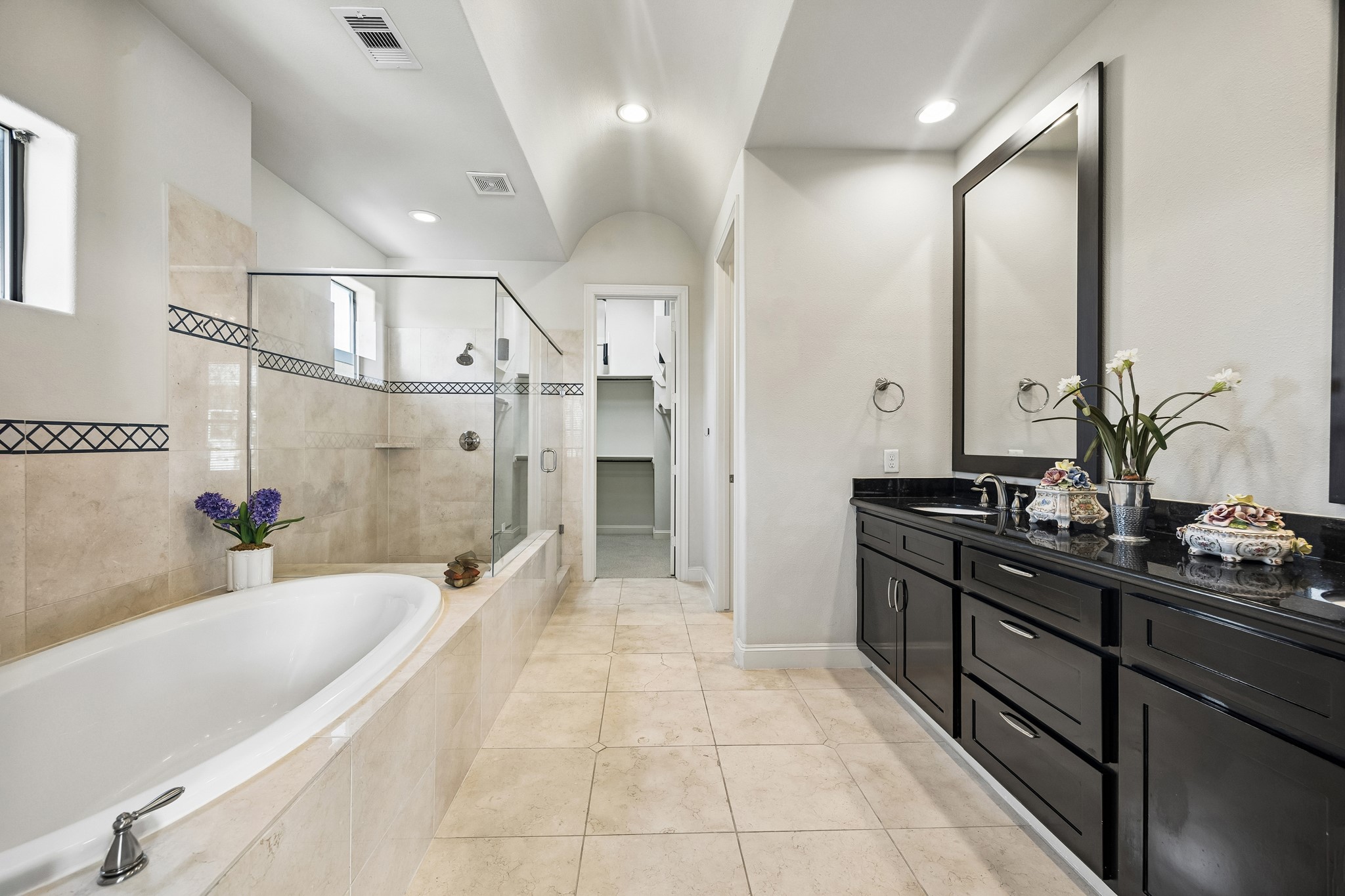  5718 Kansas Street D - 物件實景