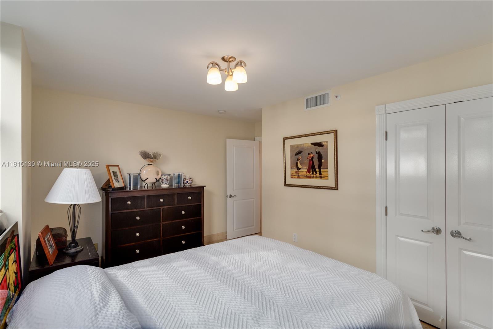 Miami Beach, Florida, 33139, United States, 2 Bedrooms Bedrooms, ,2 BathroomsBathrooms,Residential,For Sale,1850105