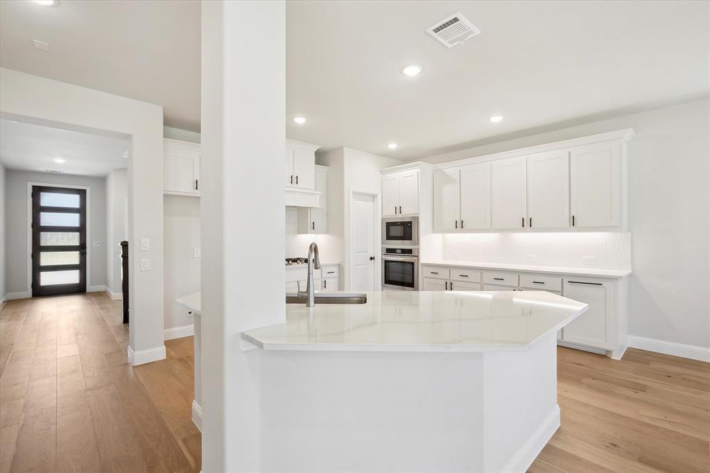 Aubrey, Texas, 76227, United States, 4 Bedrooms Bedrooms, ,3 BathroomsBathrooms,Residential,For Sale,1928697