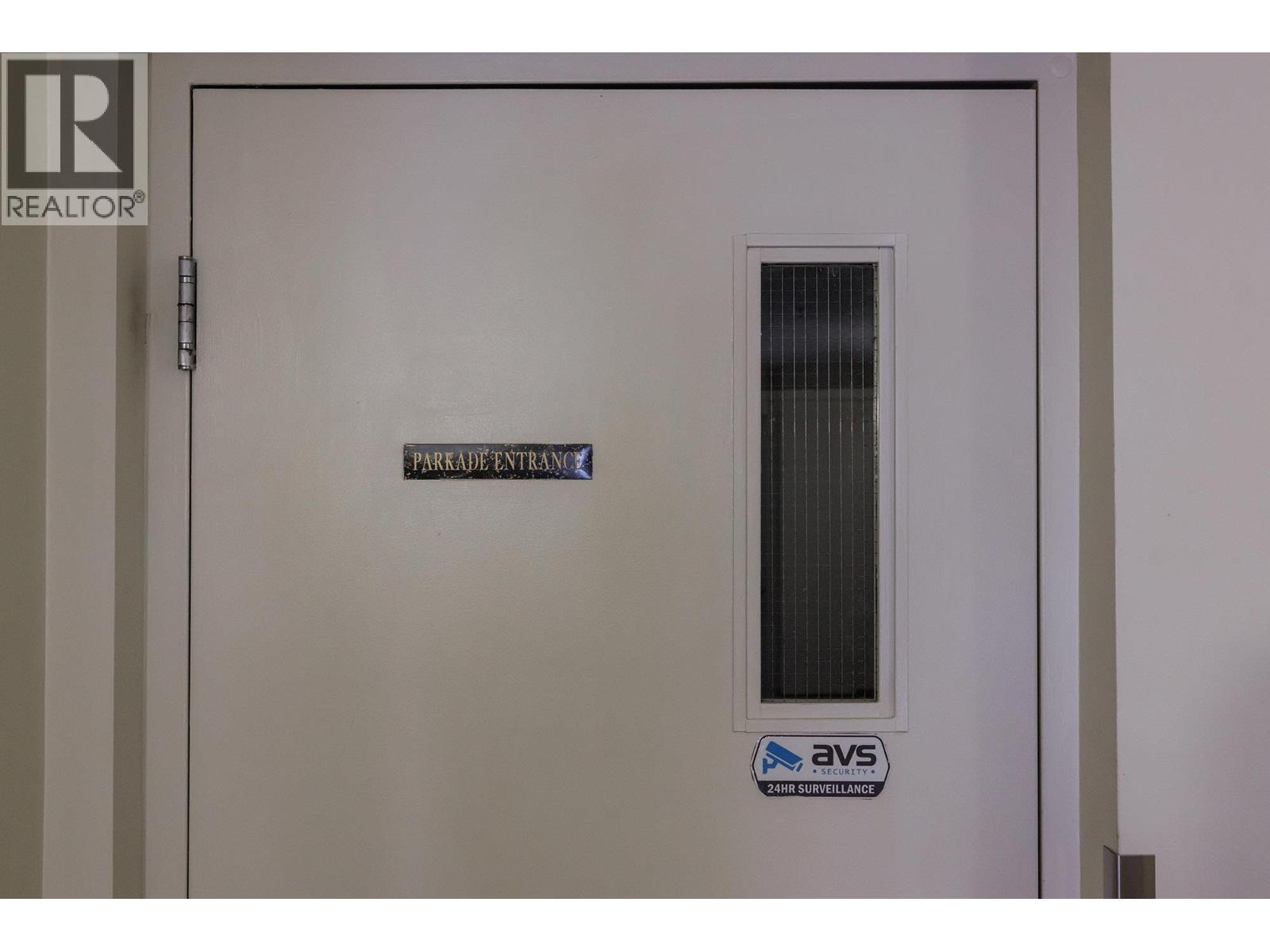 KELOWNA, British Columbia, V1Y 9W1, CA, 2 Bedrooms Bedrooms, ,2 BathroomsBathrooms,Residential,For Sale,1961456