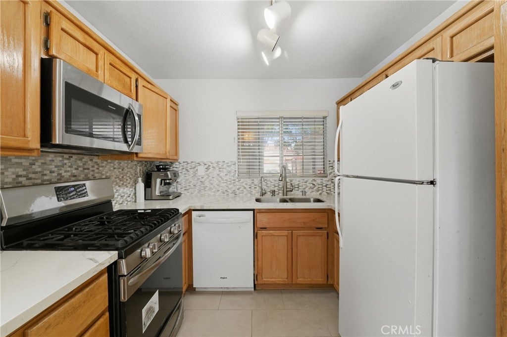 Chino Hills, California, 91709, United States, 2 Bedrooms Bedrooms, ,3 BathroomsBathrooms,Residential,For Sale,1976216