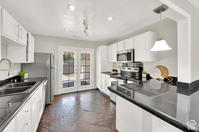 Salt Lake City, Utah, 84108, United States, 3 Bedrooms Bedrooms, ,2 BathroomsBathrooms,Residential,For Sale,1923079