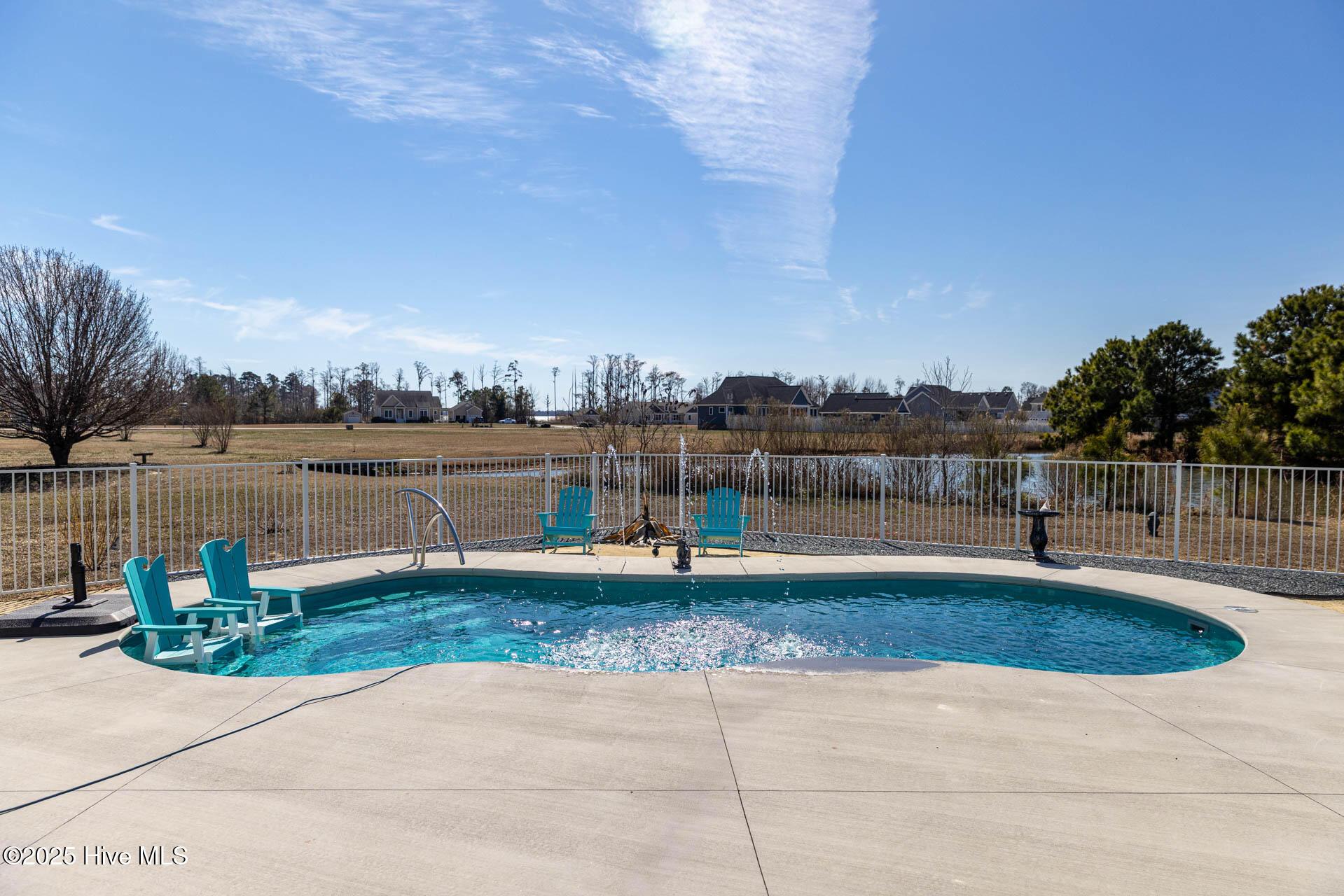 Elizabeth City, North Carolina, 27909, United States, 4 Bedrooms Bedrooms, ,3 BathroomsBathrooms,Residential,For Sale,1729027