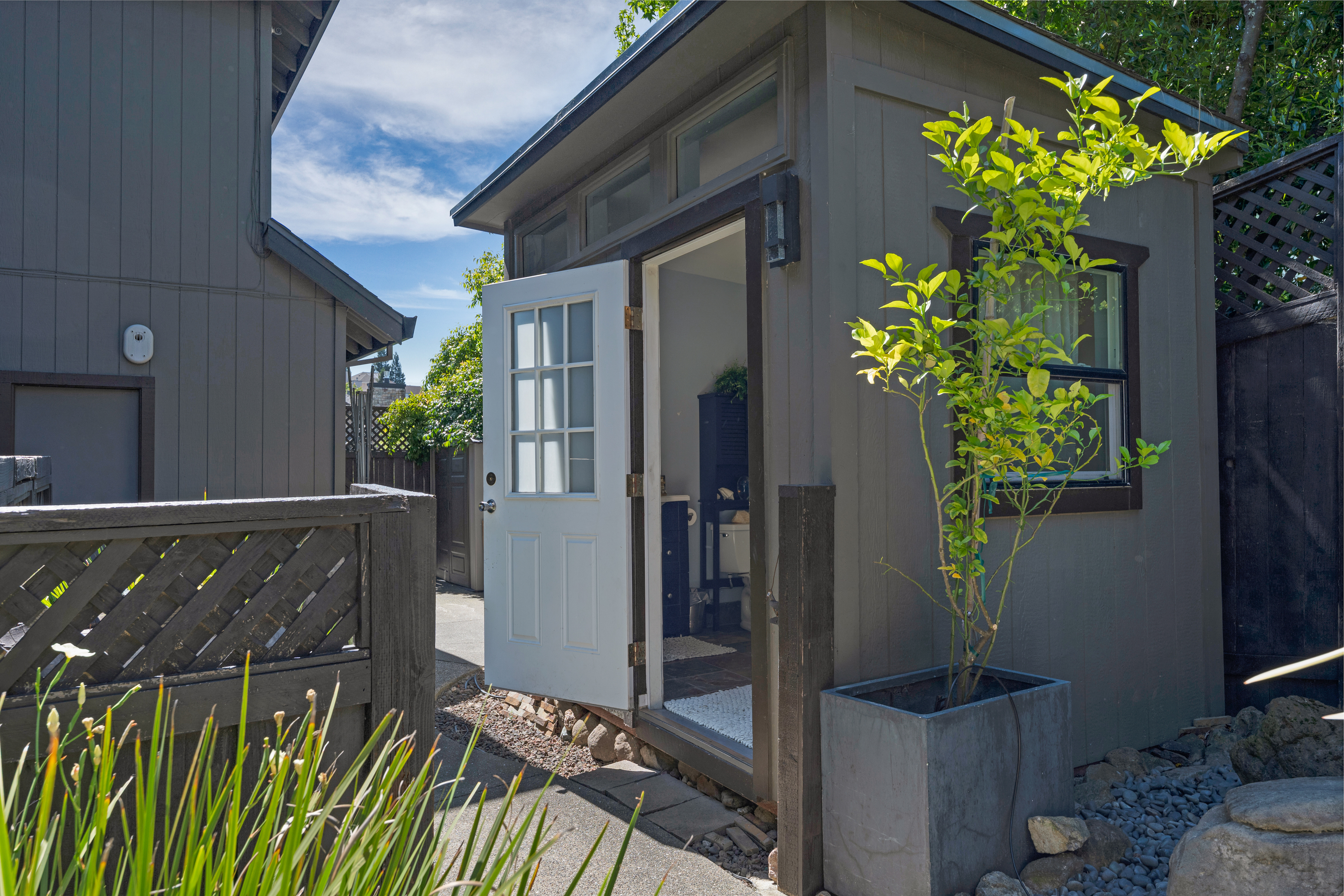  1515 San Ramon Way, Santa Rosa, CA 95409 - 物件實景