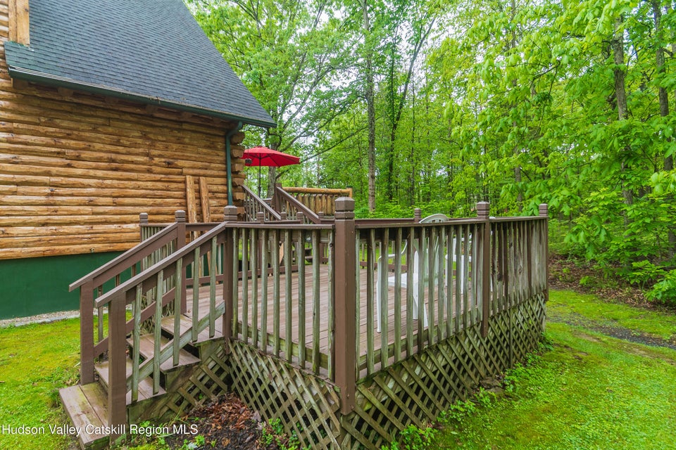 New Paltz, New York, 12561, United States, 3 Bedrooms Bedrooms, ,3 BathroomsBathrooms,Residential,For Sale,1873617