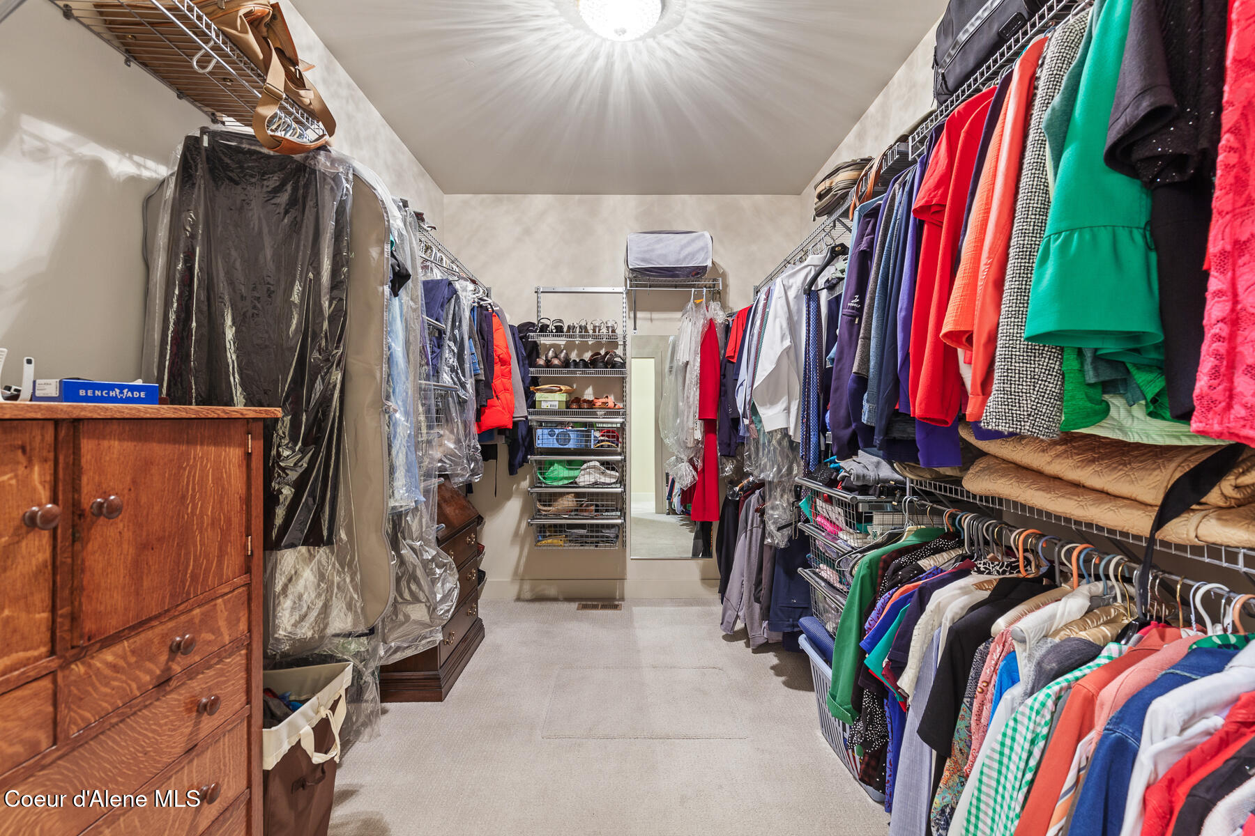 Hayden Lake, Idaho, 83835, United States, 4 Bedrooms Bedrooms, ,4 BathroomsBathrooms,Residential,For Sale,1984036