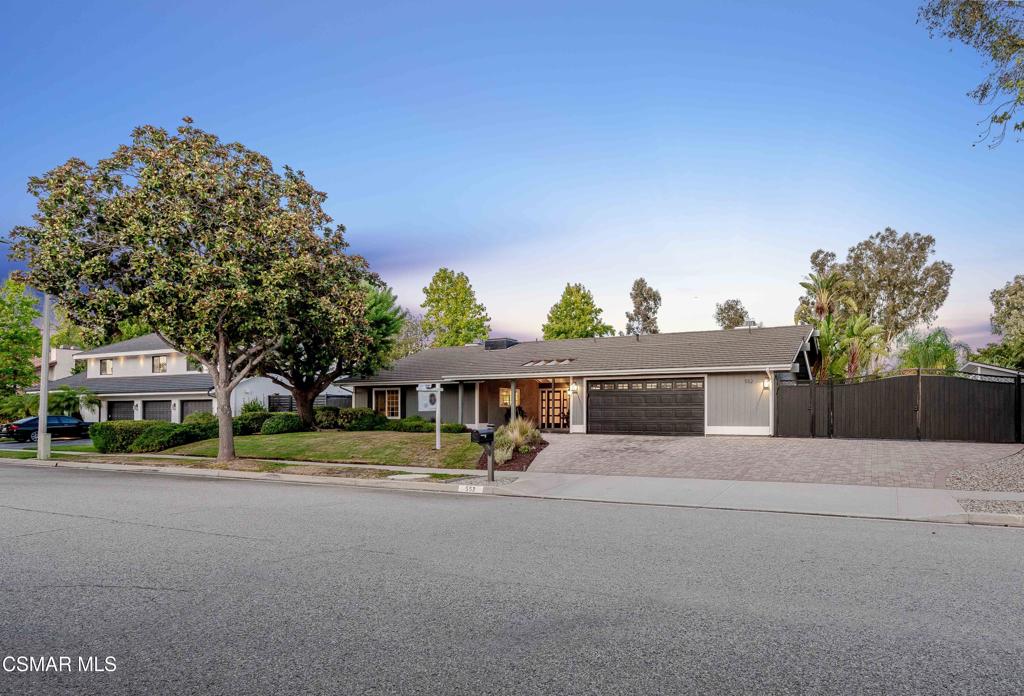 Simi Valley, California, 93065, United States, 4 Bedrooms Bedrooms, ,3 BathroomsBathrooms,Residential,For Sale,1941283