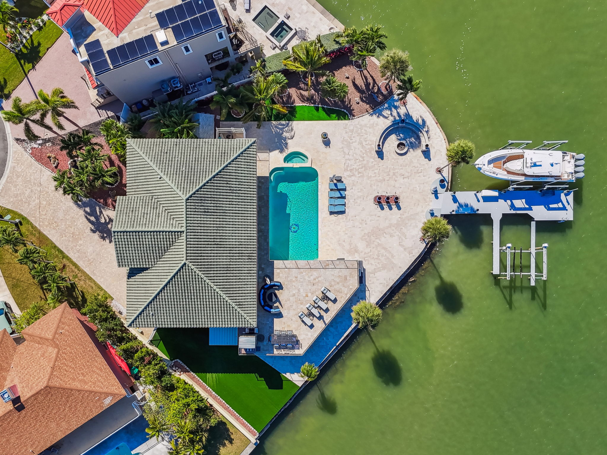 Madeira Beach, Florida, 33708, United States, 6 Bedrooms Bedrooms, ,6 BathroomsBathrooms,Residential,For Sale,1975666