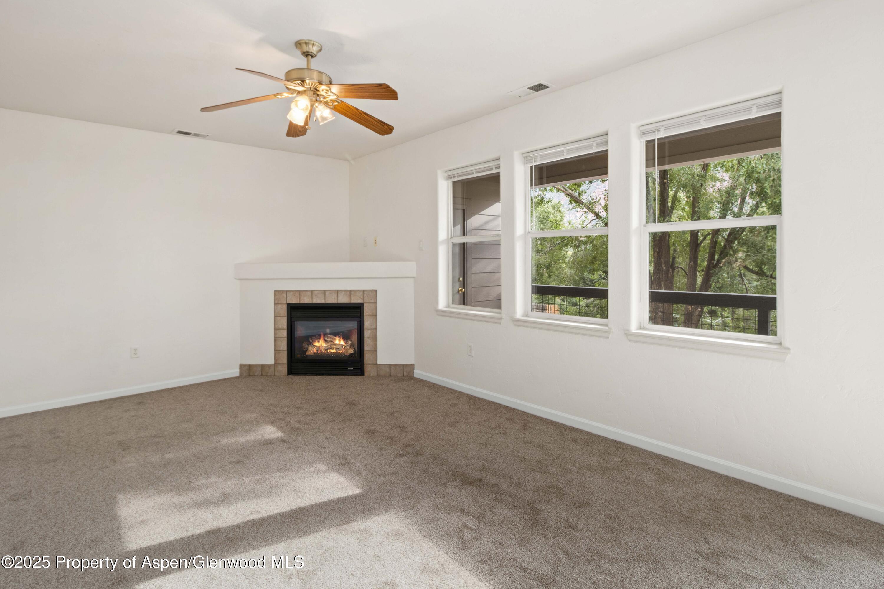 Glenwood Springs, Colorado, 81601, United States, 3 Bedrooms Bedrooms, ,2 BathroomsBathrooms,Residential,For Sale,1795140