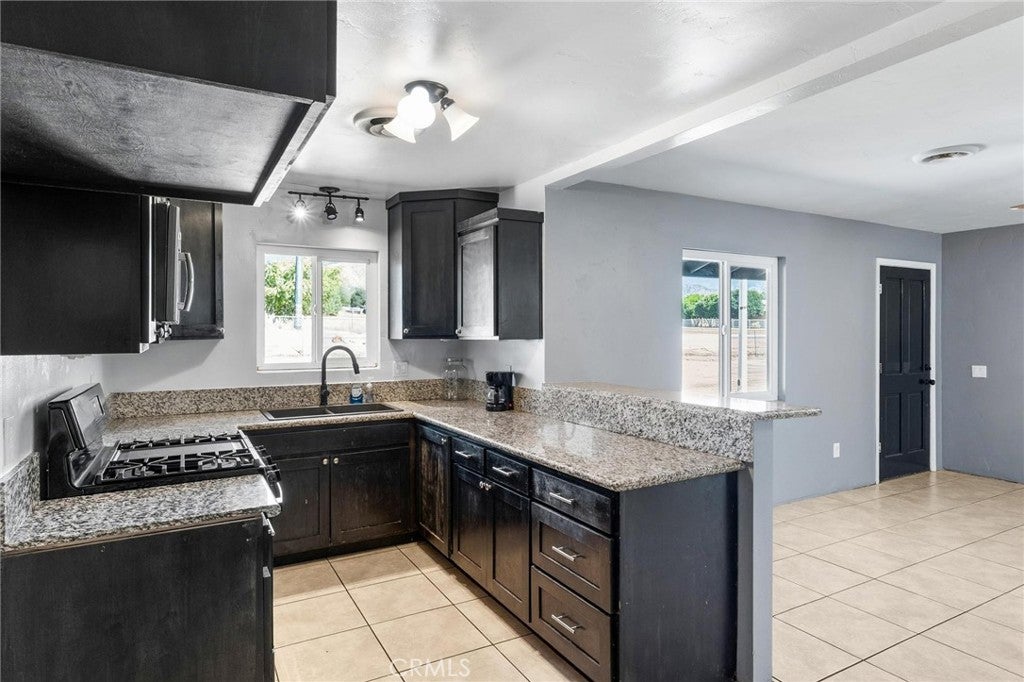 Cherry Valley, California, 92223, United States, 7 Bedrooms Bedrooms, ,5 BathroomsBathrooms,Residential,For Sale,1980789