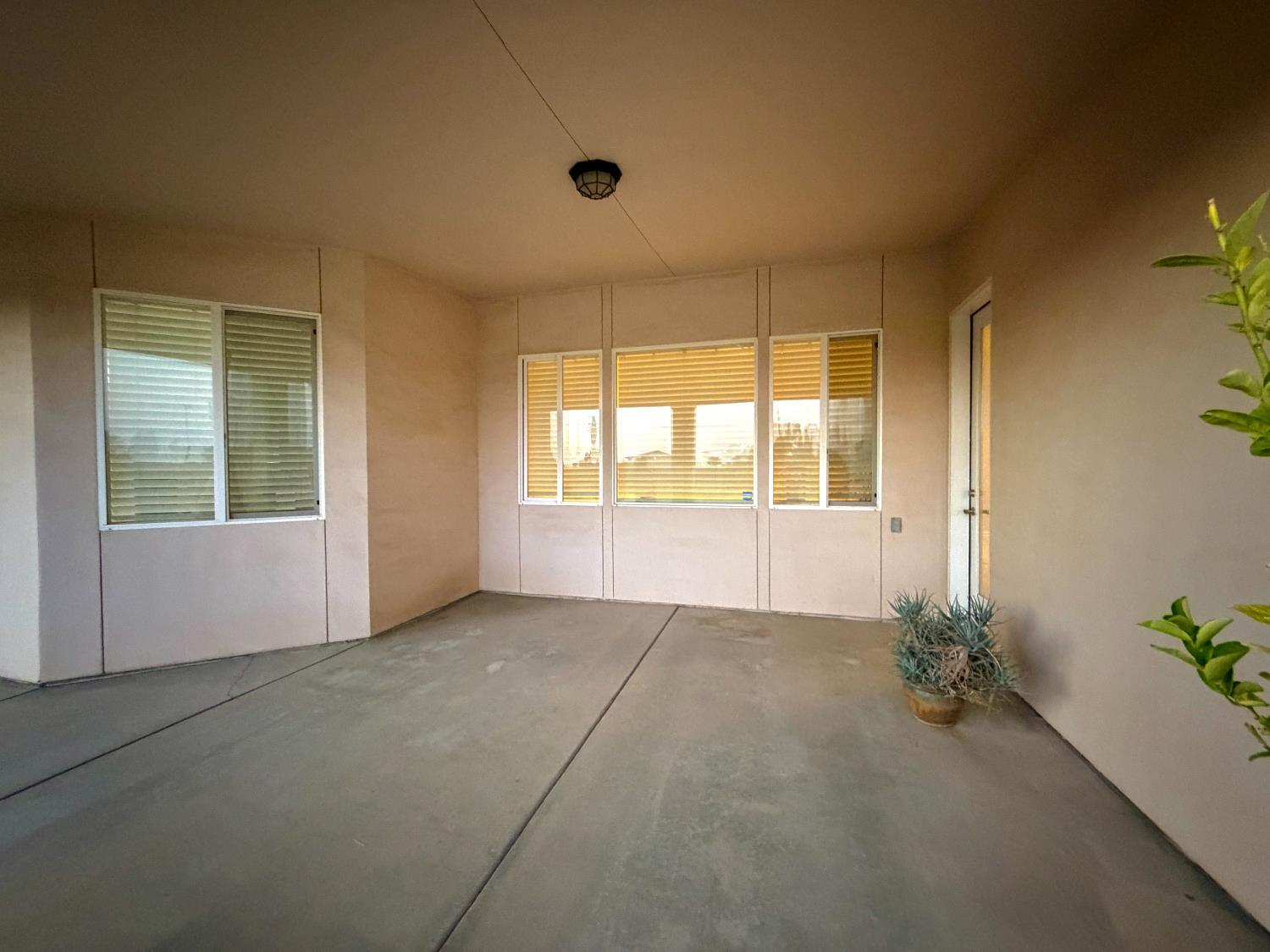 Madera, California, 93638, United States, 4 Bedrooms Bedrooms, ,4 BathroomsBathrooms,Residential,For Sale,2015334