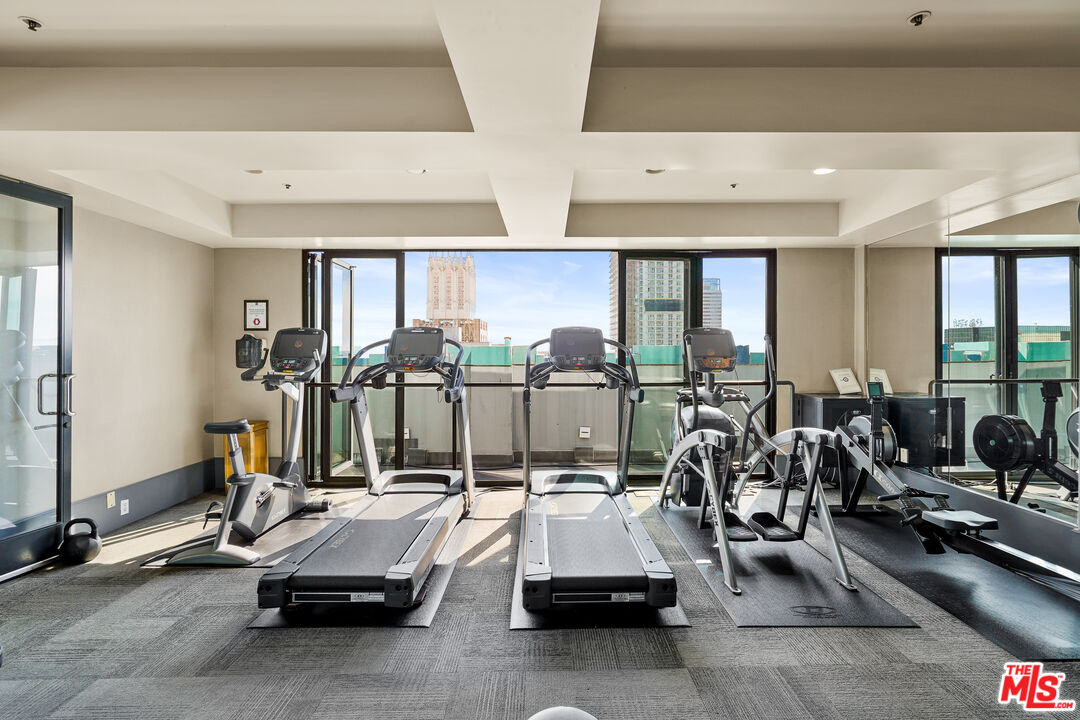 Los Angeles, California, 90014, United States, 1 Bedroom Bedrooms, ,1 BathroomBathrooms,Residential,For Sale,1705578