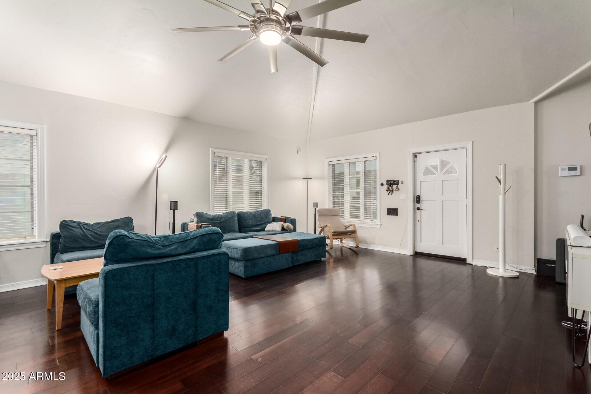 Phoenix, Arizona, 85007, United States, 4 Bedrooms Bedrooms, ,3 BathroomsBathrooms,Residential,For Sale,1980366