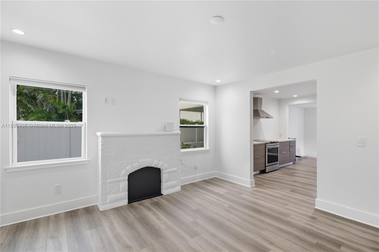 Miami, Florida, 33125, United States, 2 Bedrooms Bedrooms, ,1 BathroomBathrooms,Residential,For Sale,1954935