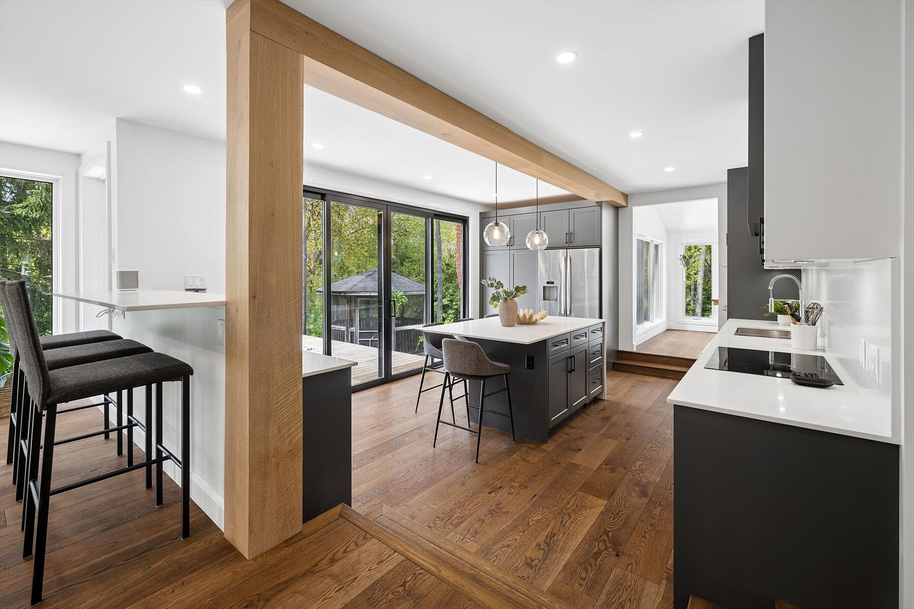  Serene, Elegant Home - 物件實景