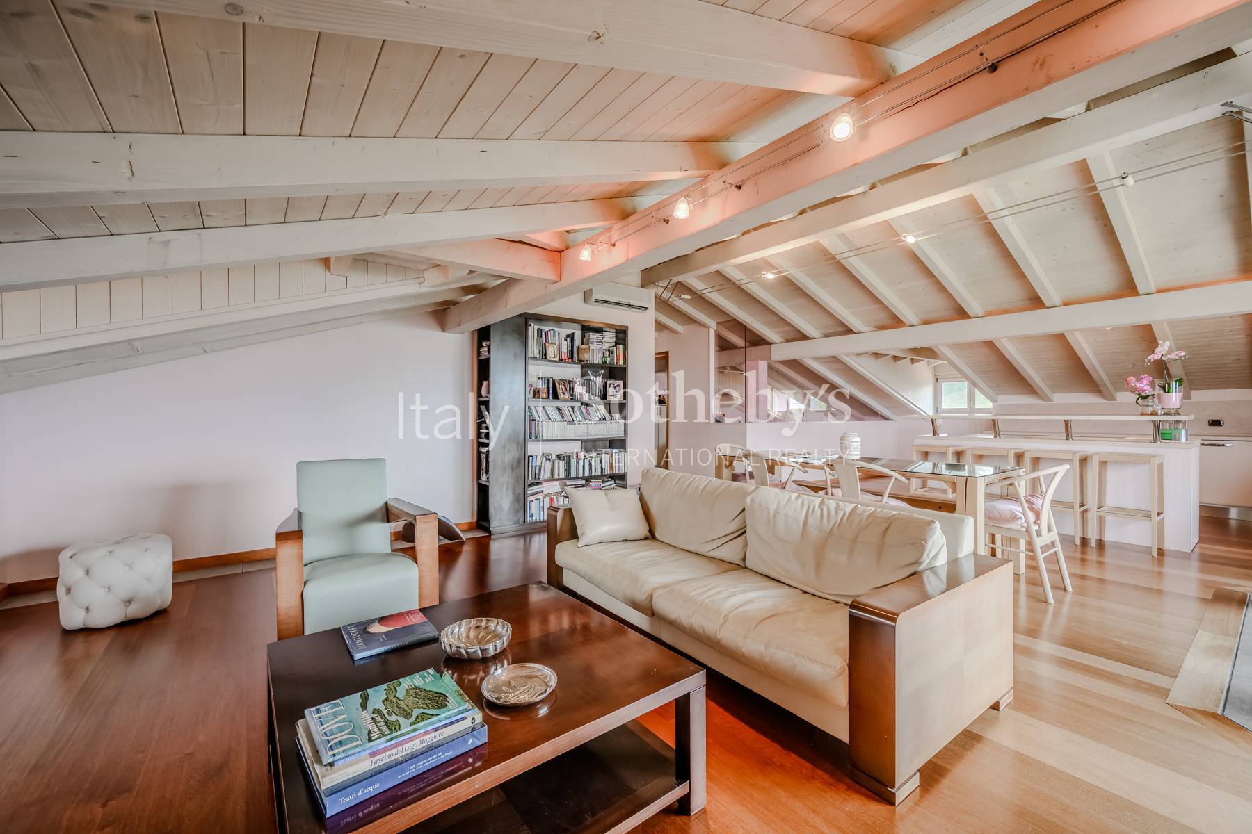  Penthouse with breathtaking views of Lake Maggiore - 物件實景