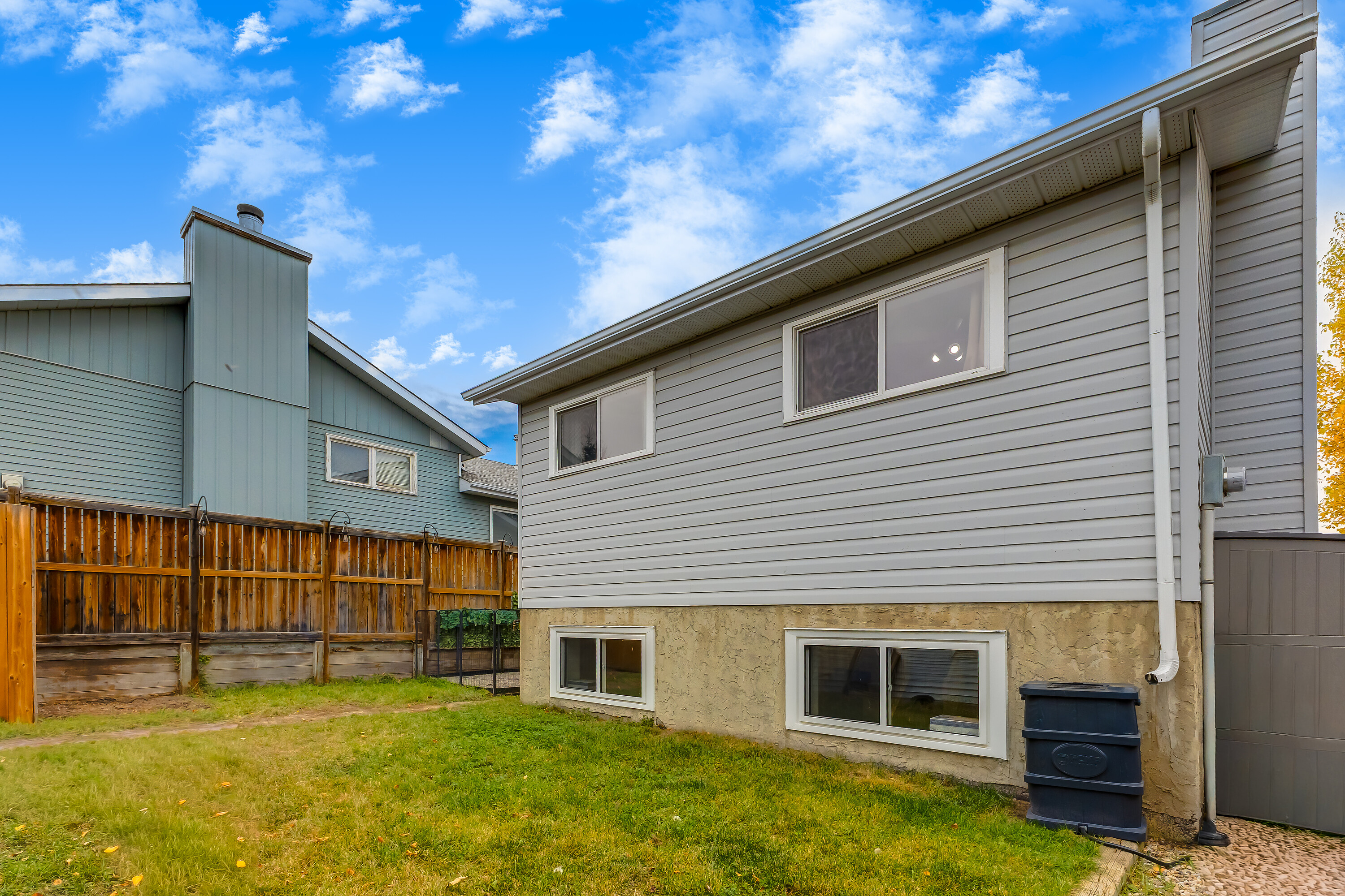  228 Deer Ridge Place SE - 物件實景