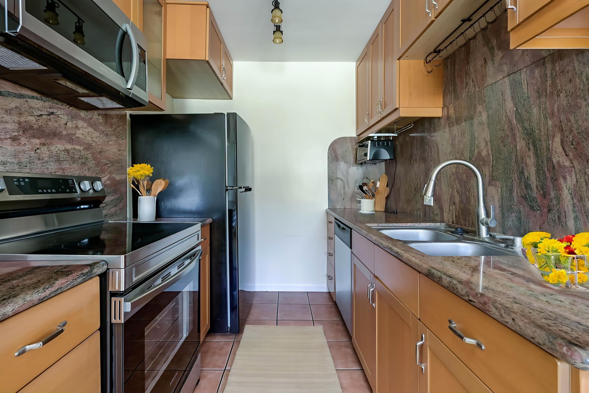 Culver City, California, 90232, United States, 2 Bedrooms Bedrooms, ,2 BathroomsBathrooms,Residential,For Sale,1921770
