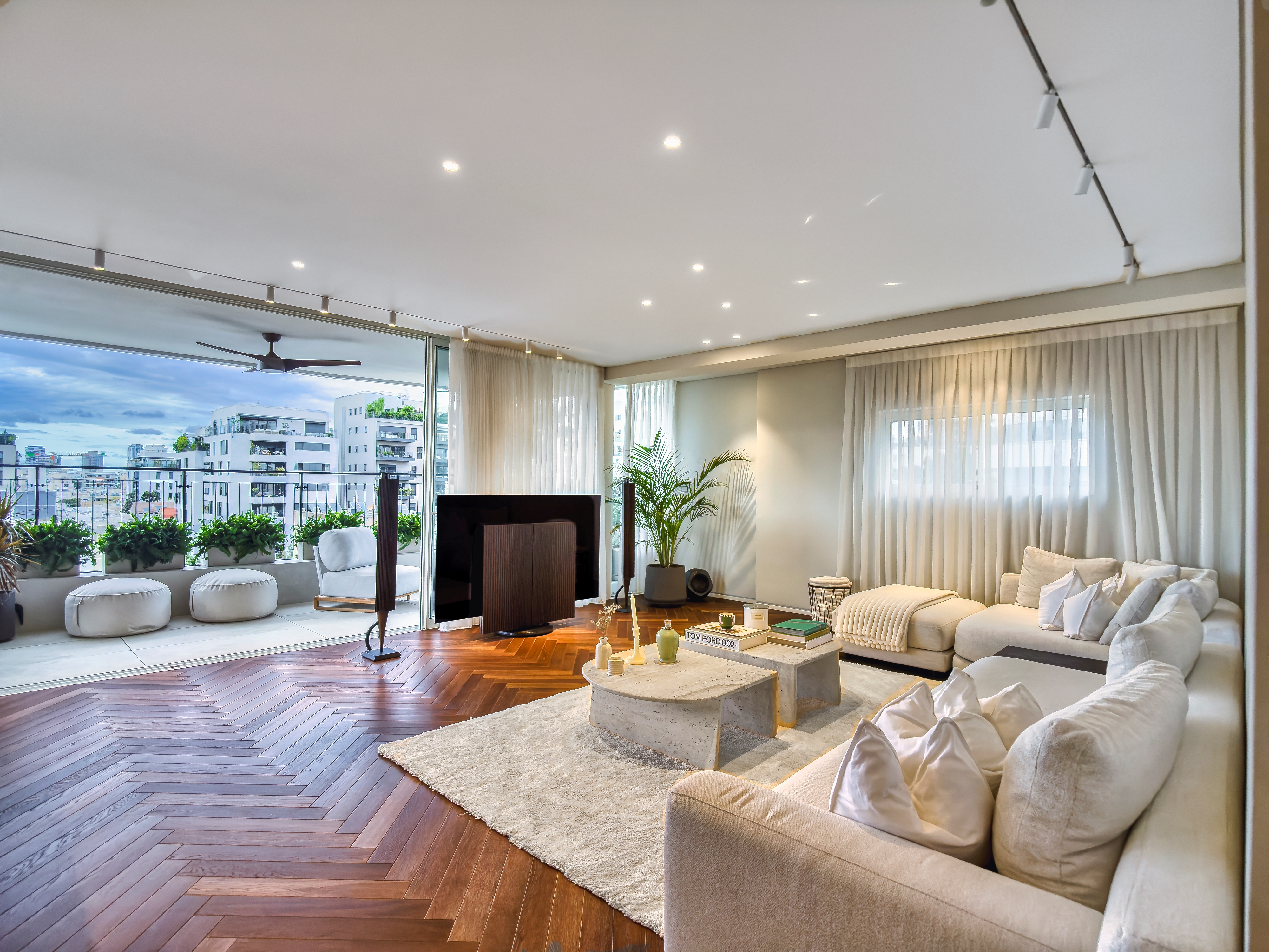  Architecturally Designed Penthouse in Givatayim’s Arlozorov Neighborhood - 物件實景